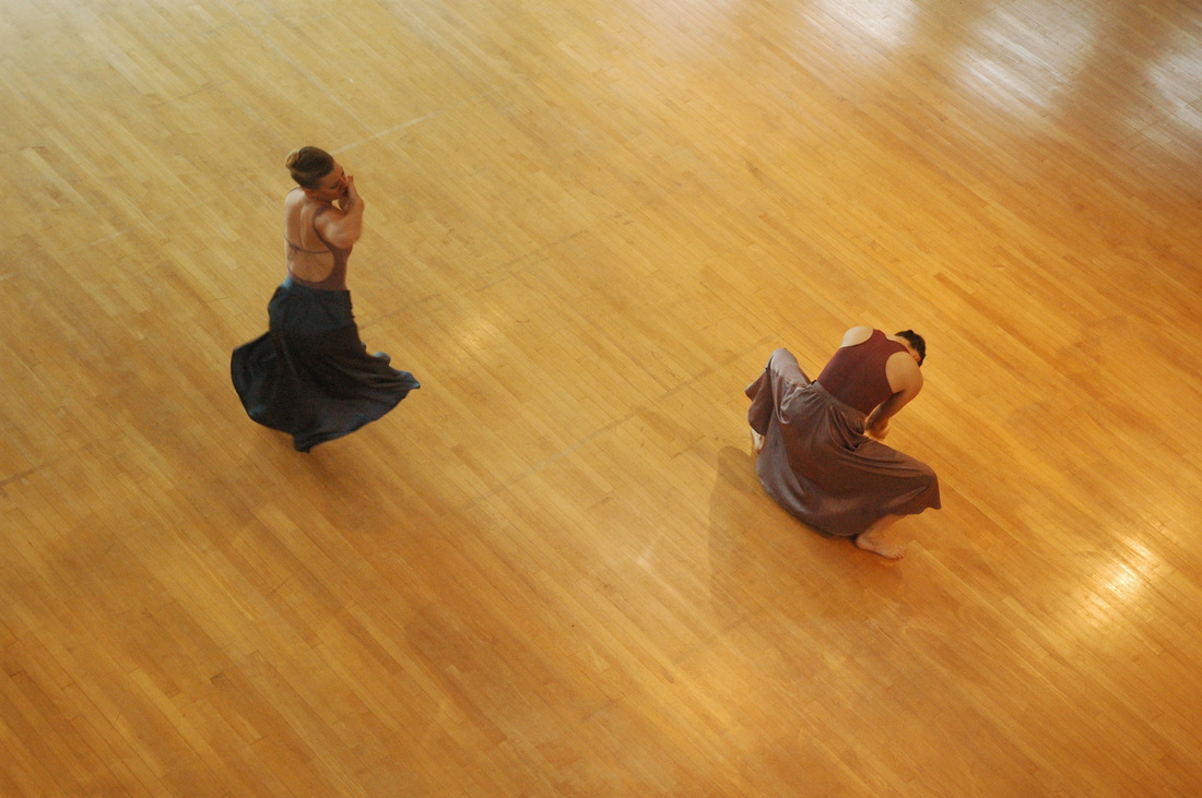 物流“快递”为何变“慢递”“三亿体育”